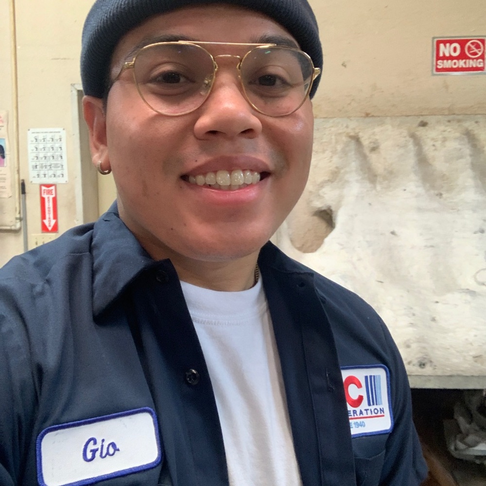 Meet your Posher, Gio